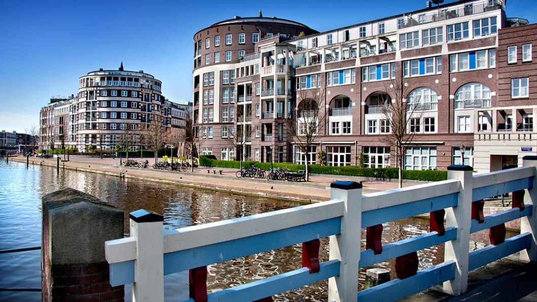 Wonen aan het water in Amsterdam Staatsliedenbuurt Amsterdam